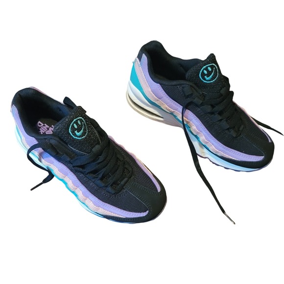 LIKE NEW- Nike Air Max 95,Have a Nike Day Size 5Y, women's‎ 6.5, men's 5